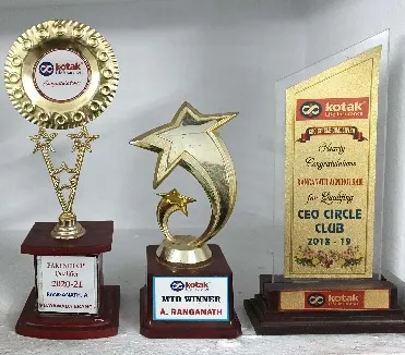 Kotak Life trophies – MTD Winner and CEO Circle Club
